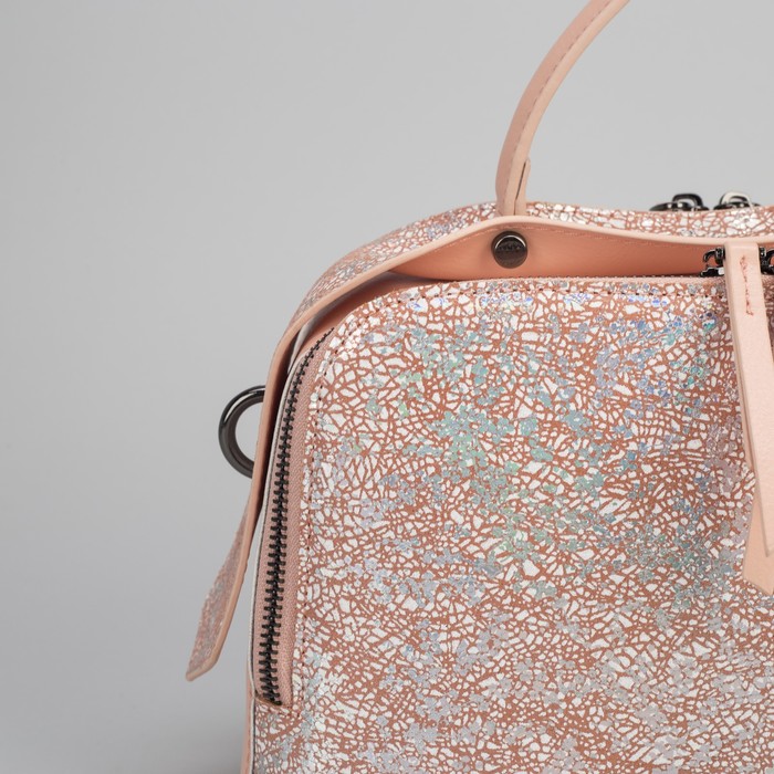 Сумка женская, замша, 2 отдела на молнии, наружный карман, длинный ремень, цвет розовый