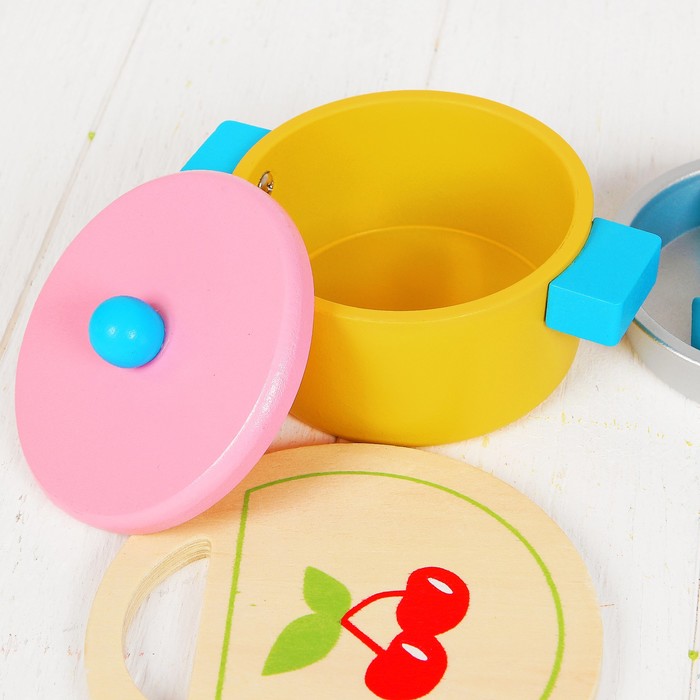 Набор деревянной посудки с рыбкой