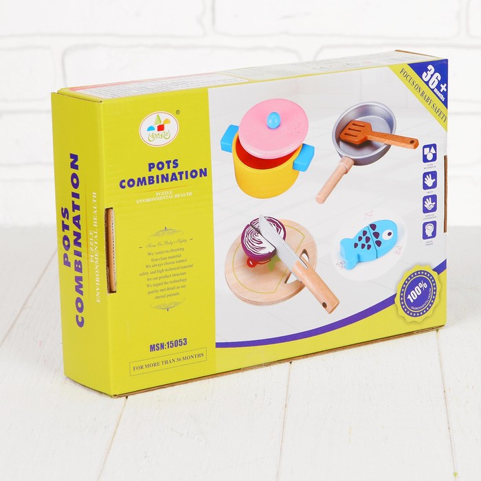 Набор деревянной посудки с рыбкой