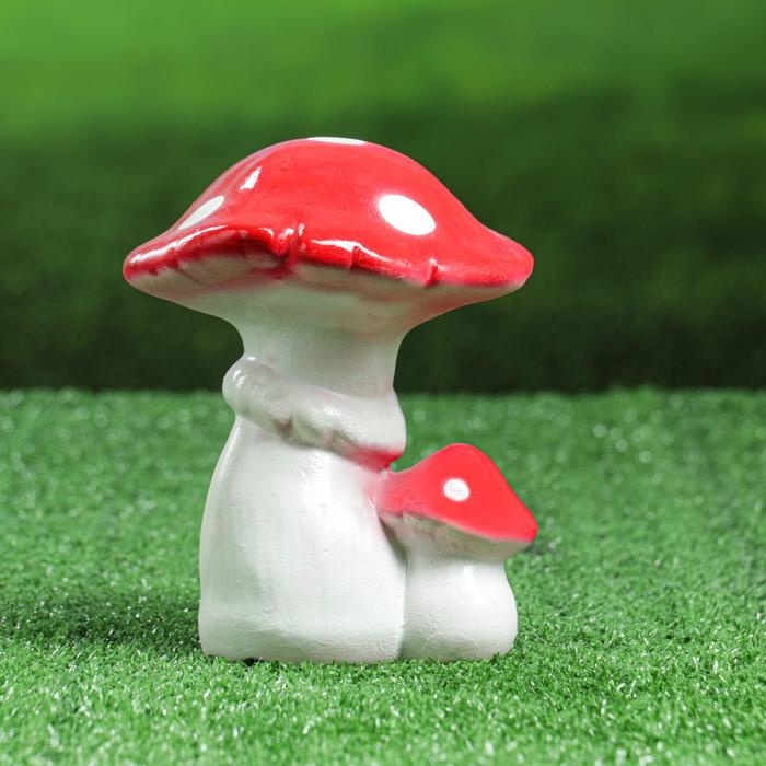Садовая фигура "Пара мухоморов " малый