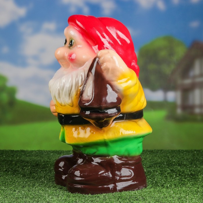 Садовая фигура "Гном с фонарём"