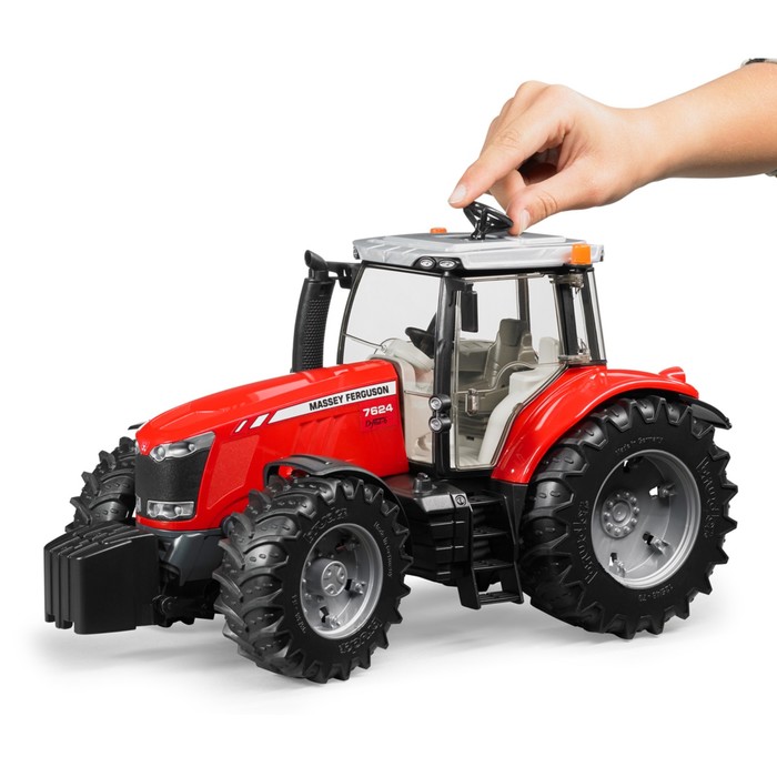 Трактор Massey Ferguson 7600