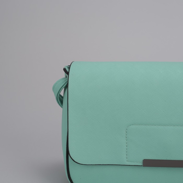 Сумка женская, отдел на молнии, наружный карман, длинный ремень, цвет мятный