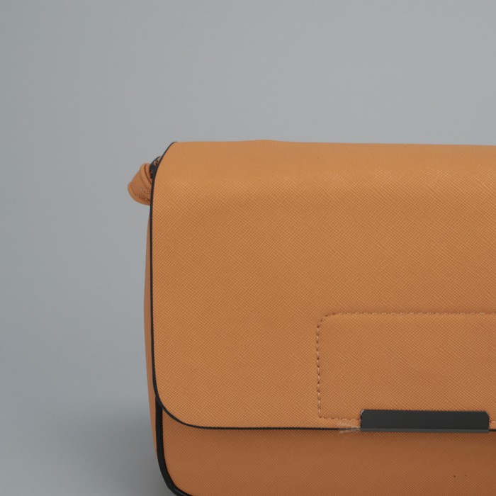 Сумка женская, отдел на молнии, наружный карман, длинный ремень, цвет бежевый