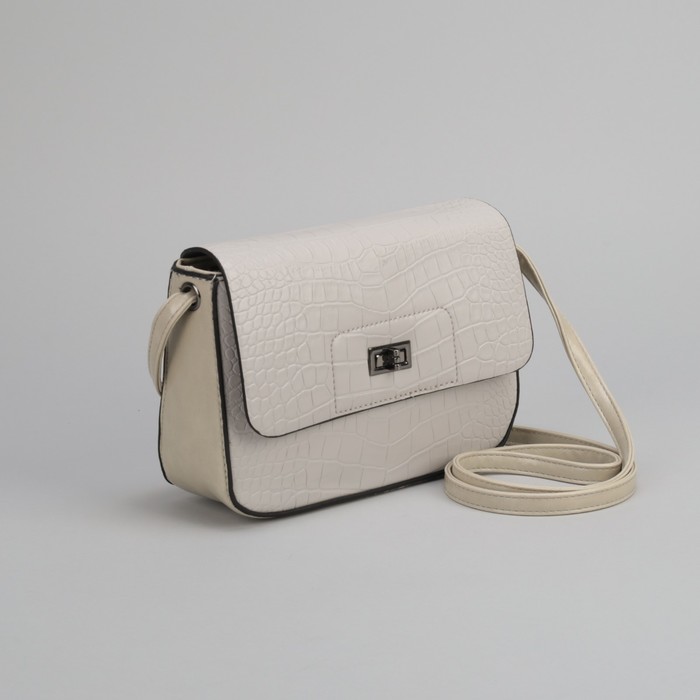 Сумка женская, отдел на молнии, наружный карман, длинный ремень, цвет молочный