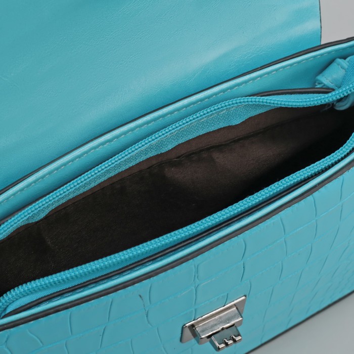 Сумка женская, отдел на молнии, наружный карман, длинный ремень, цвет голубой