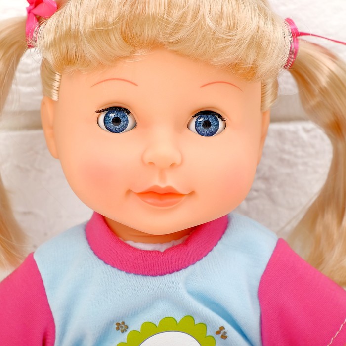 Интерактивная кукла «Подружка»: 10 режимов, 2 языка, 15 стихов, 6 сказок, 8 песен