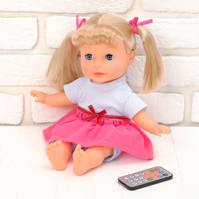 Интерактивная кукла «Подружка Кристина»: 10 режимов, 2 языка, 15 стихов, 6 сказок, 8 песен
