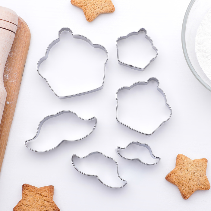 Набор форм для вырезания печенья 6х6х1,5 см "Усы и капкейк", 6 шт