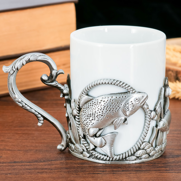 Кружка с металлическим декором "Рыбалка", 200 мл