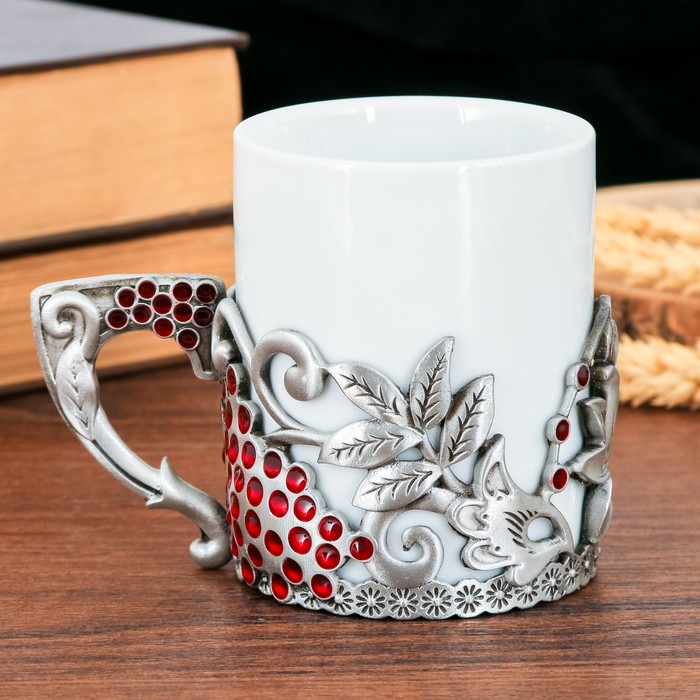 Кружка с металлическим декором "Бабушка", 200 мл