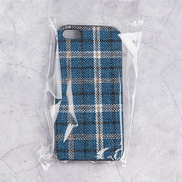 Чехол пластиковый Luazon Клетка для iPhone 5/5s, синий