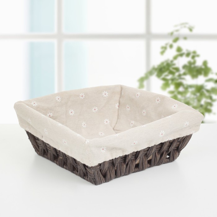 Корзина для хранения плетеная "Сердца" 22х22х8 см, квадратная