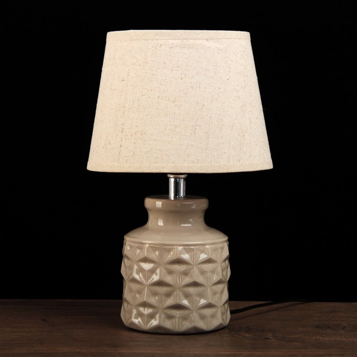 Лампа настольная "Цветок из ромбов" бежевая Е14 25W 220В 32х20х20 см