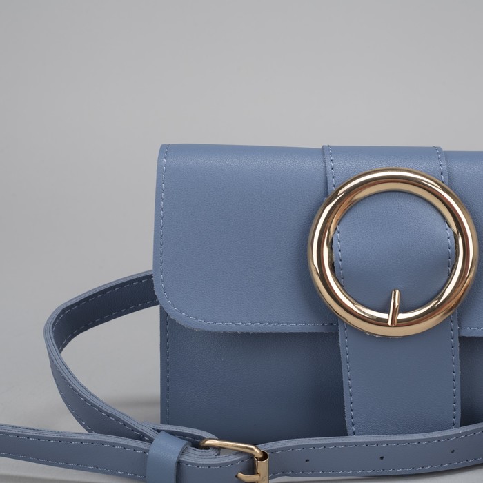 Сумка на пояс, 2 отдела на магните, длинный ремень, цвет голубой