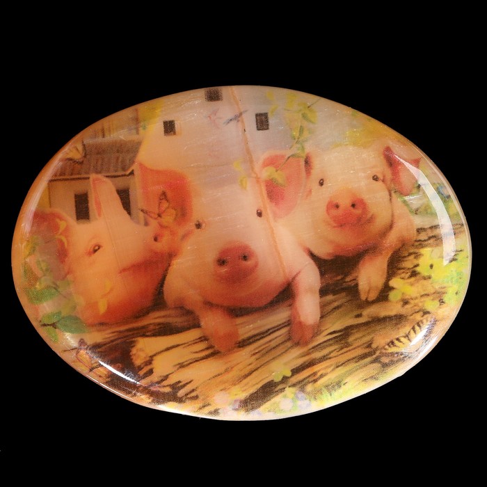 Панно «Три поросёнка», 8,5х6 см, селенит