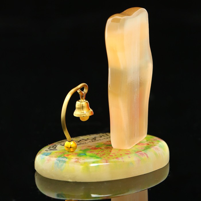 Сувенир «Поросёнок», с колокольчиком, добро и мудрость в дом несу, 5,5х4,5х6 см, селенит