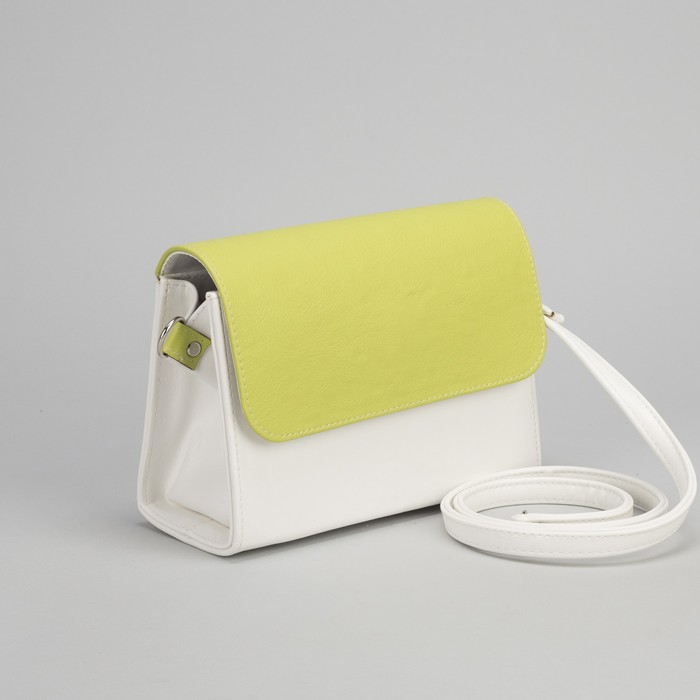 Сумка женская, отдел на клапане, длинный ремень, цвет белый/оливковый