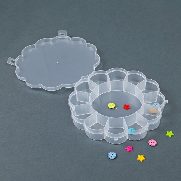 Органайзер для рукоделия "Ромашка", 13 отделений, 16*16*2,5см, цвет прозрачный