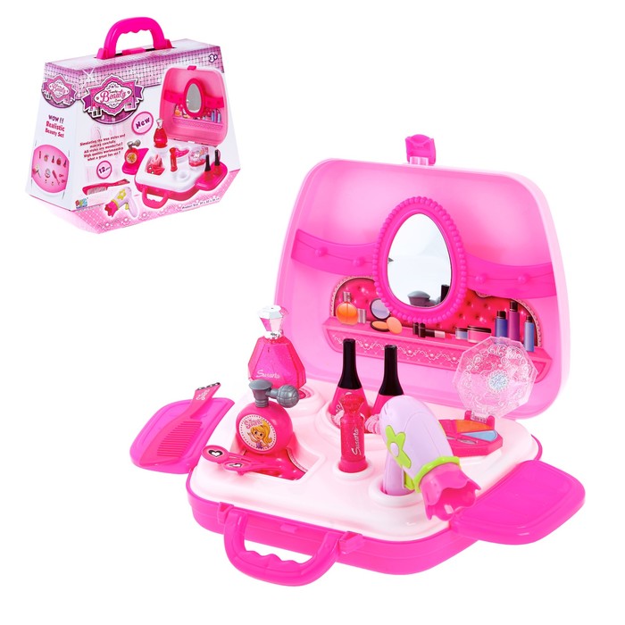 Набор аксессуаров для девочек в чемоданчике