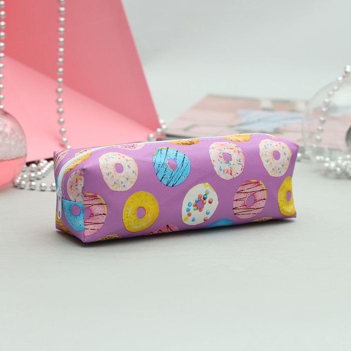 Косметичка-футляр «Пончики», отдел на молнии, цвет сиреневый