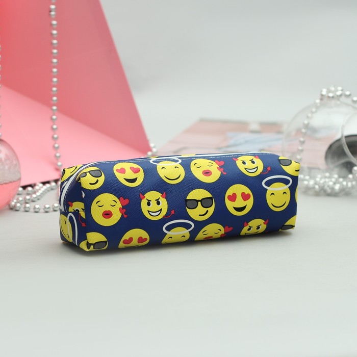 Косметичка-футляр на молнии, цвет синий