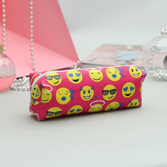 Косметичка-футляр на молнии, цвет розовый
