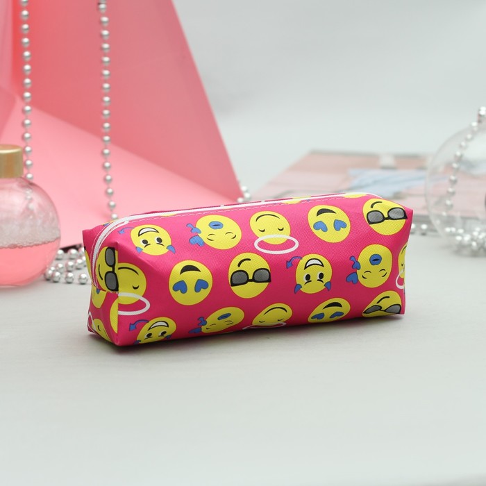 Косметичка-футляр на молнии, цвет розовый