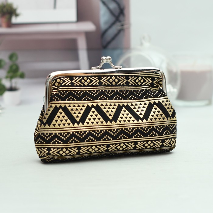 Косметичка-фермуар «Орнамент», отдел на рамке, цвет золотой