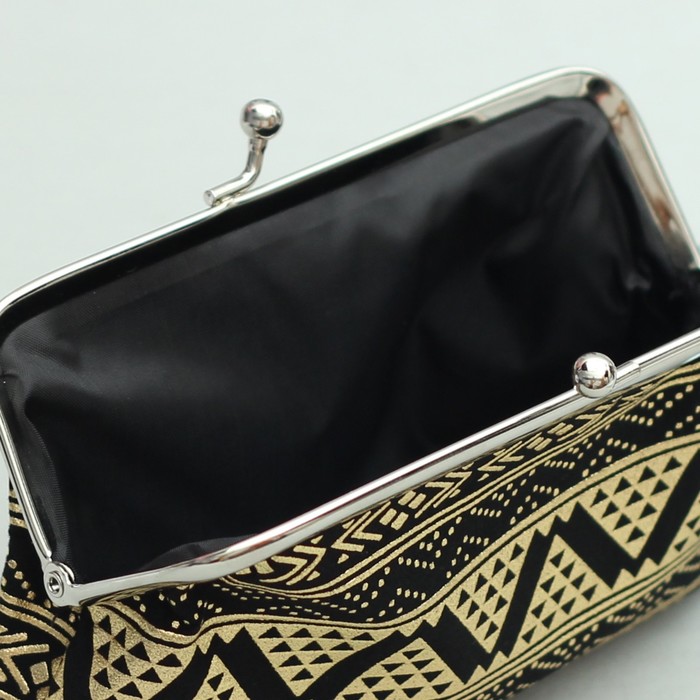 Косметичка-фермуар «Орнамент», отдел на рамке, цвет золотой