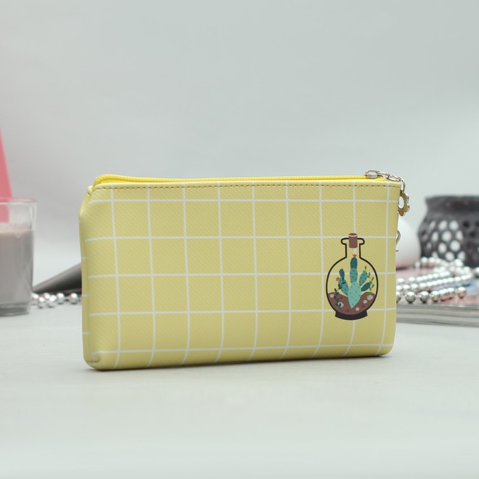 Косметичка простая «Кактусы», отдел на молнии, ручка, жёлтый