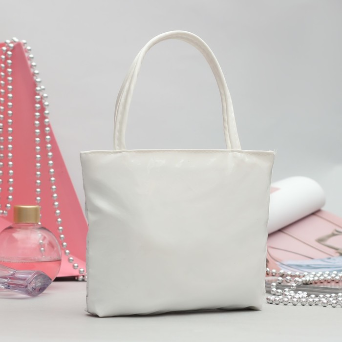 Сумка детская «Киска с цветами», отдел на молнии, 2 ручки, цвет белый