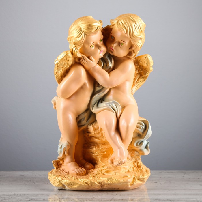 Статуэтка "Пара на камне" цветная