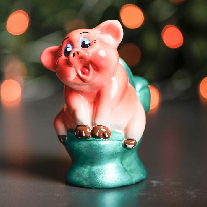 Сувенир "Свин на унитазе", 11 см, микс