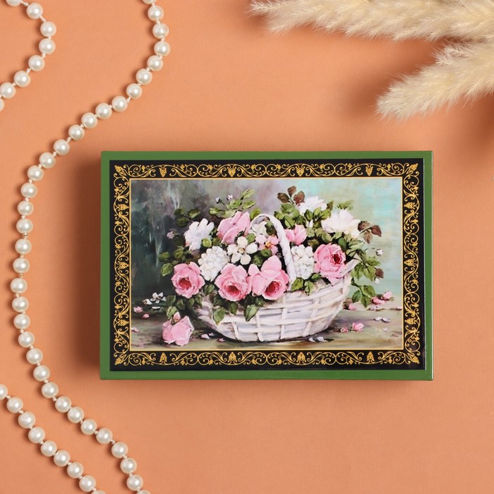 Шкатулка «Розы с полевыми цветами в корзине», зелёная, 11×16 см, лаковая миниатюра