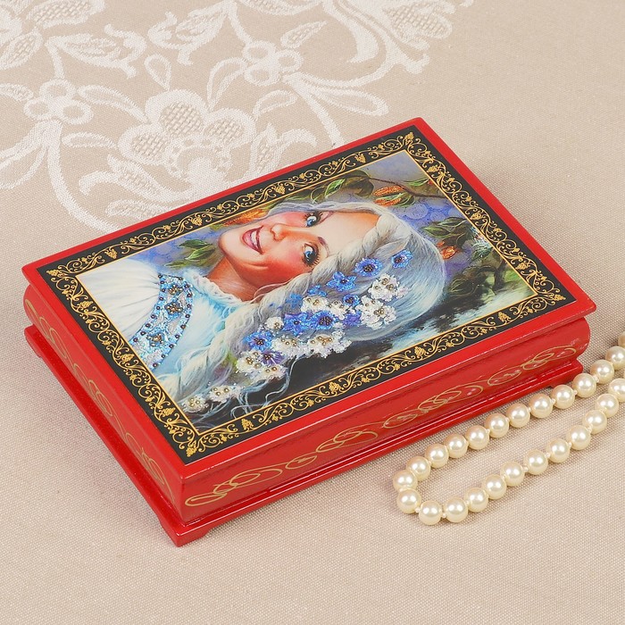 Шкатулка «Счастливая девушка», красная, 11×16 см, лаковая миниатюра