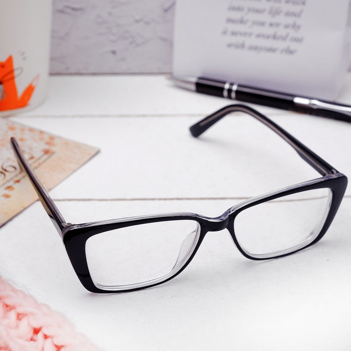 Очки "Бабочка" модная, оправа пластик, линза пластик, нетгиб. дужка, цвет черный, - 1дптр