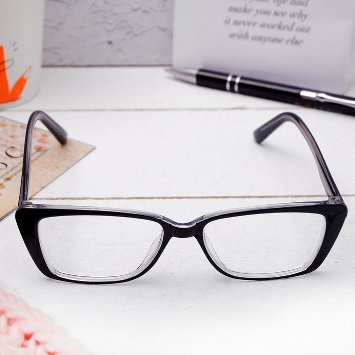 Очки "Бабочка" модная, оправа пластик, линза пластик, нетгиб. дужка, цвет черный, - 1дптр