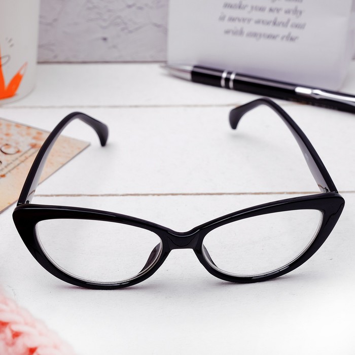 Очки "Кошачий глаз" модные, оправа пластик, линза пластик, неотгибающаяся дужка, цвет чёрный, -1