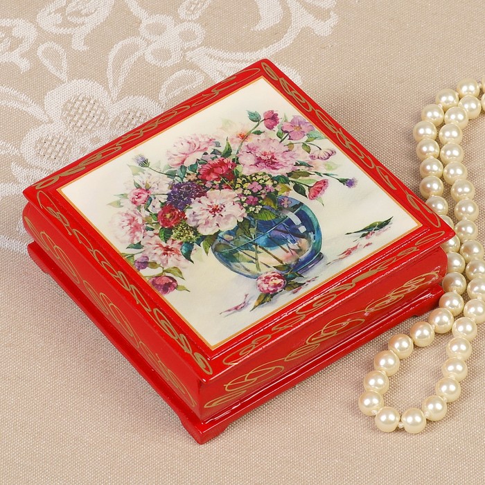 Шкатулка «Полевые цветы», 10×10×5 см, красная, лаковая миниатюра