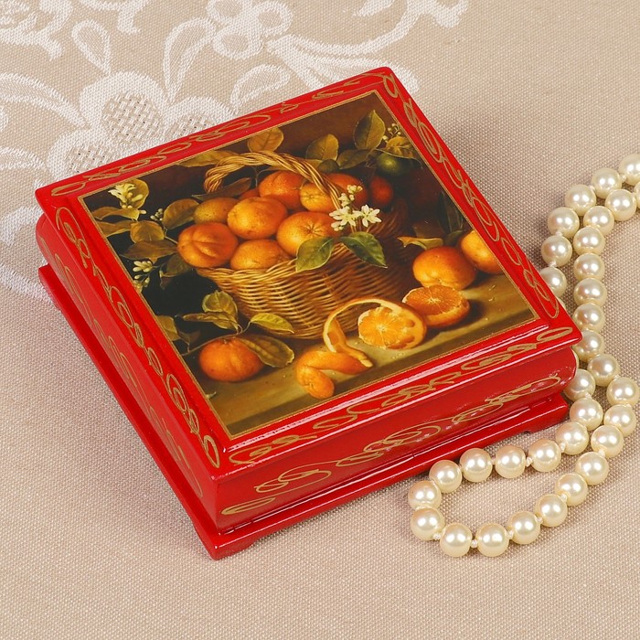 Шкатулка «Мандарины в корзинке», красная, 10х10 см, лаковая миниатюра