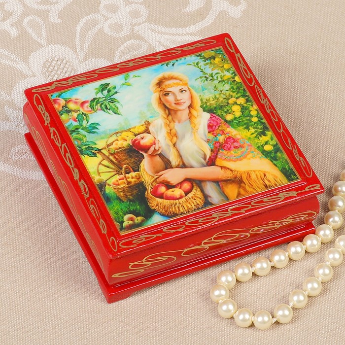 Шкатулка «Девушка с яблоками», 10×10×5 см, красная, лаковая миниатюра