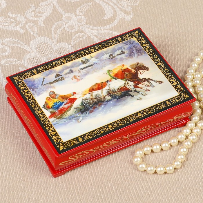 Шкатулка «Тройка», красная, 10×14 см, лаковая миниатюра