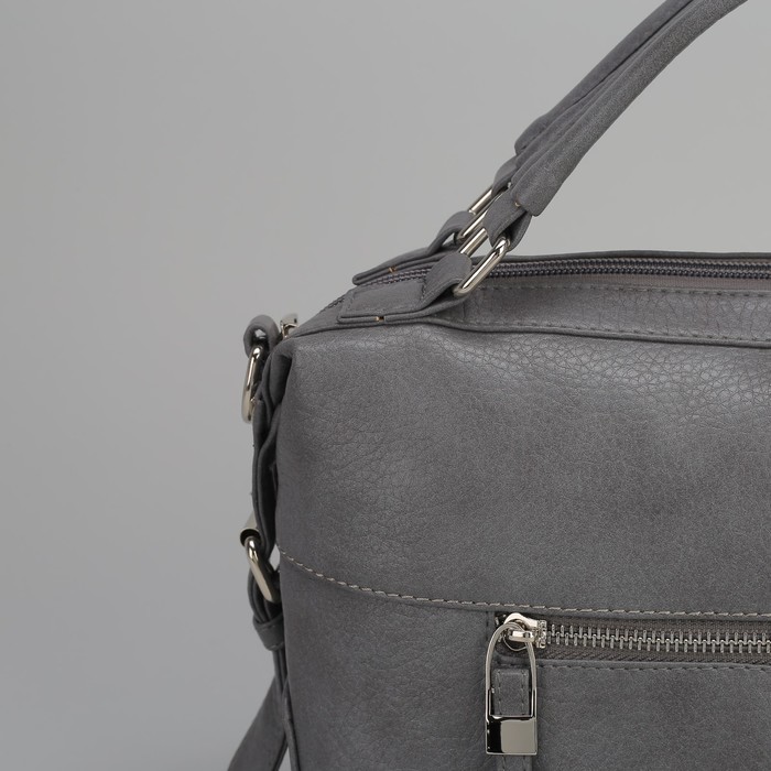 Сумка женская, отдел на молнии, 2 наружных кармана, длинный ремень, цвет серый