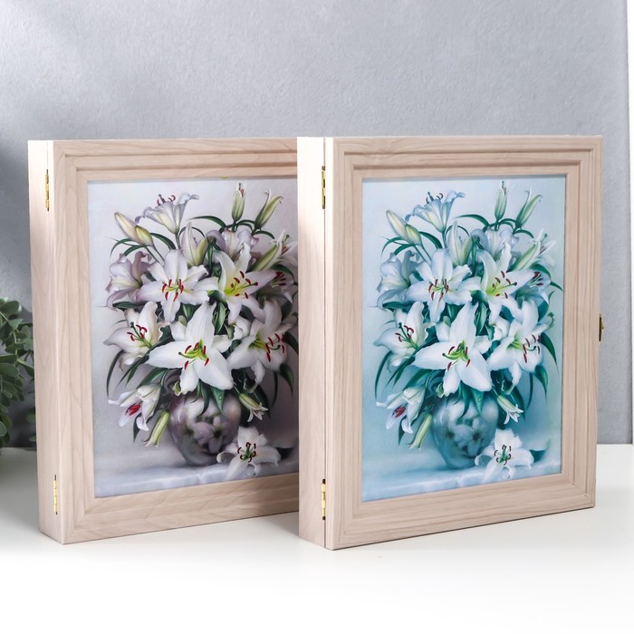 Ключница пирамида "Букет белых лилий" Выбеленный дуб 30х25х5 см