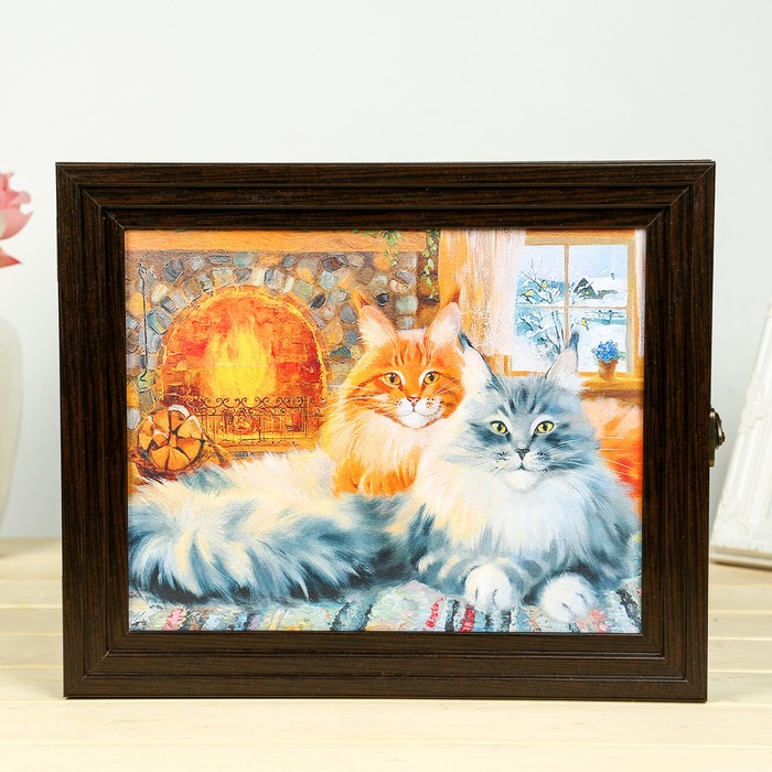 Ключница пирамида "На даче у камина" Венге 30х25х5 см