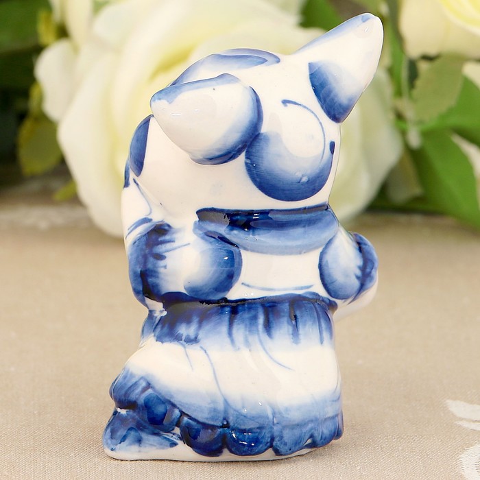 Сувенир «Свинка Шалунья», 11 см, гжель