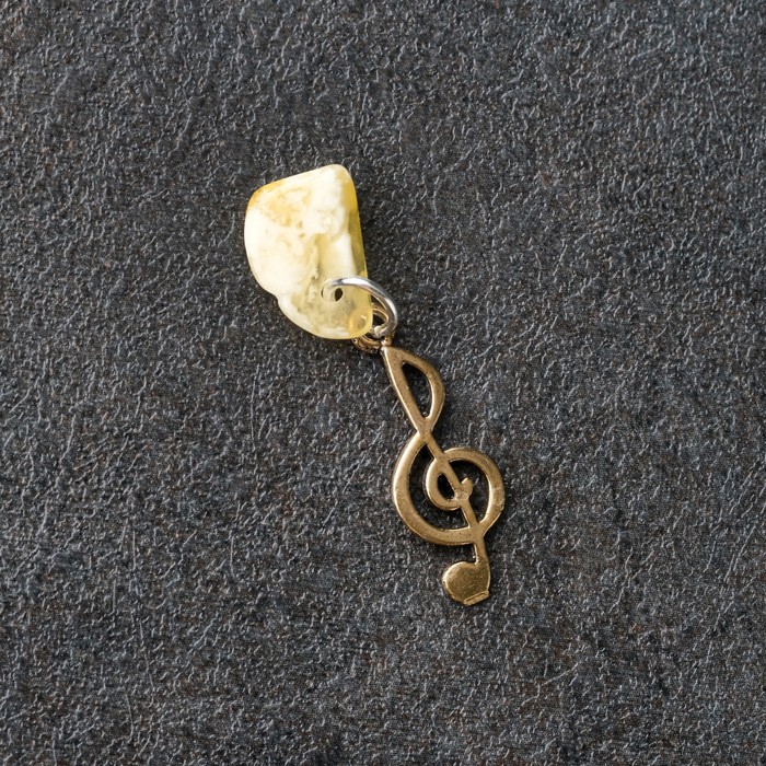 Брелок-талисман "Скрипичный ключ", натуральный янтарь