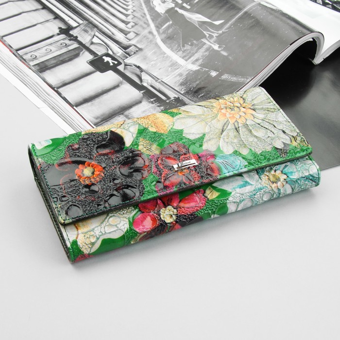 Кошелёк женский, 2 отдела, для карт, для монет, наружный карман, цвет зелёный