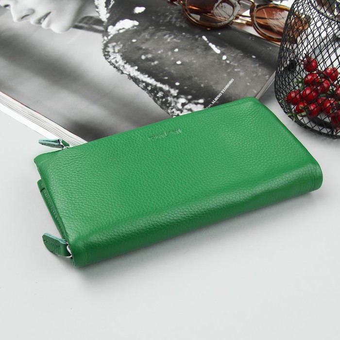 Кошелёк женский, 3 отдела, для карт, для монет, наружный карман, хлястик, цвет зелёный